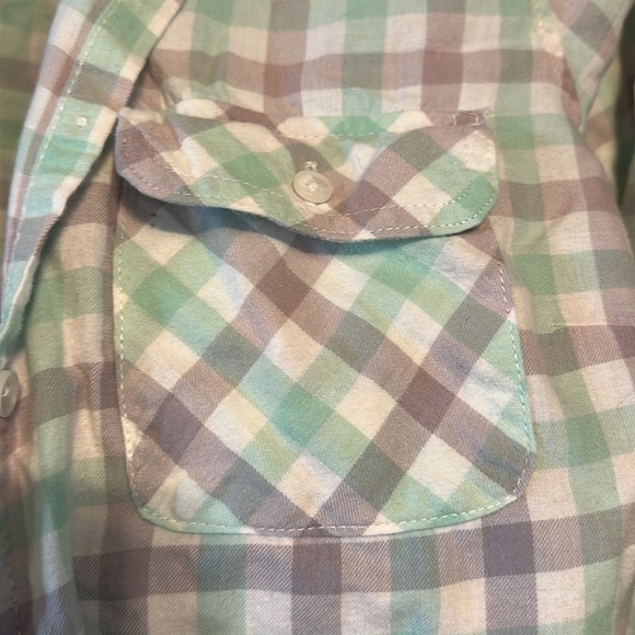 Croft & Barrow Green and Gray Casual Button Down Shirt - Picture 5 of 5